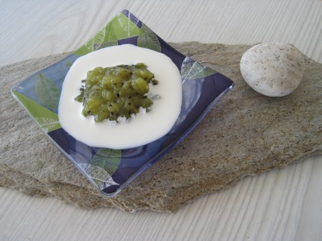 Kiwikompott med Vaniljgrädde till dessert