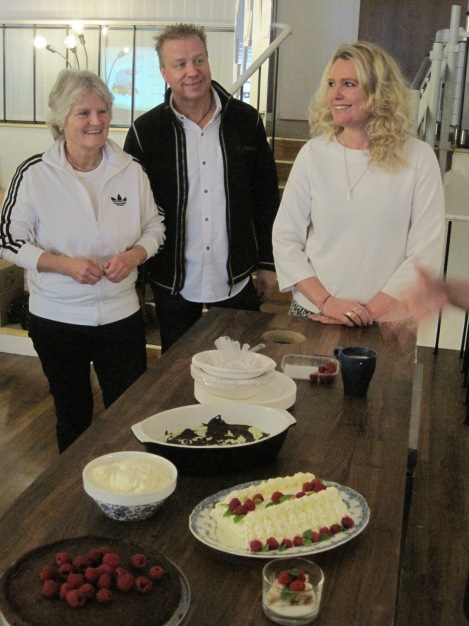 Eva Magnusson, Börje Karlsson och Lindha Vikström på Ecocaféet